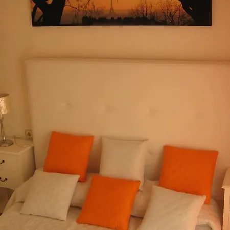 Edificio Mediterraneo Old Town Lägenhet *